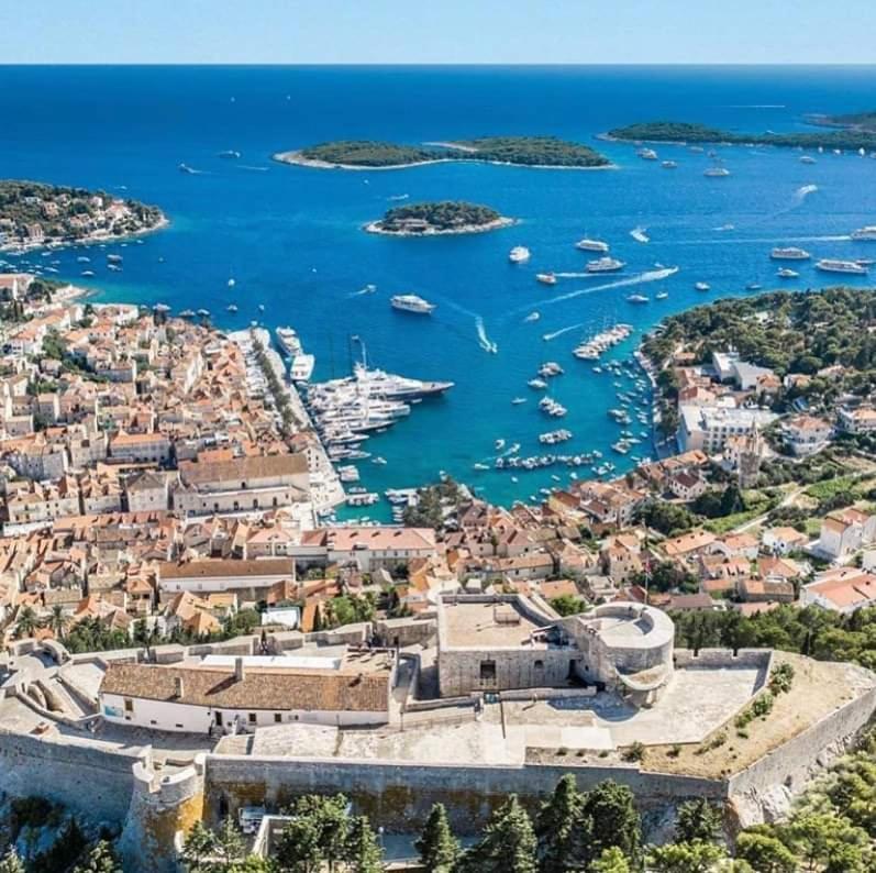 Apartments Luci Hvar Town Zewnętrze zdjęcie