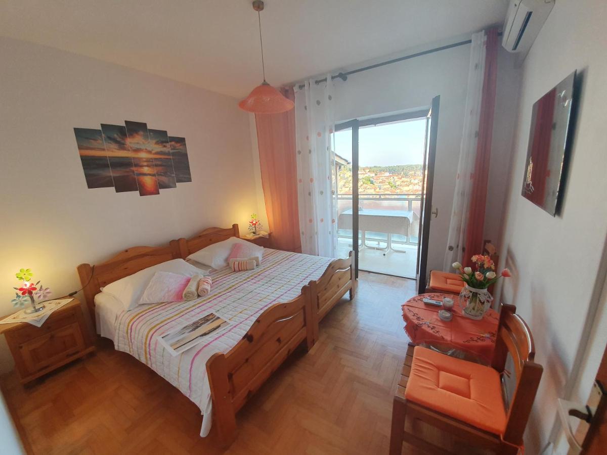 Apartments Luci Hvar Town Zewnętrze zdjęcie