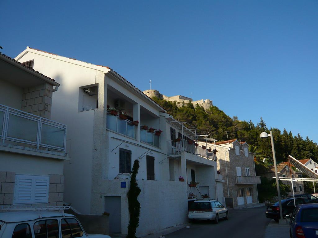 Apartments Luci Hvar Town Zewnętrze zdjęcie
