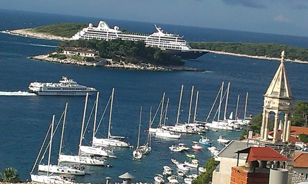 Apartments Luci Hvar Town Zewnętrze zdjęcie