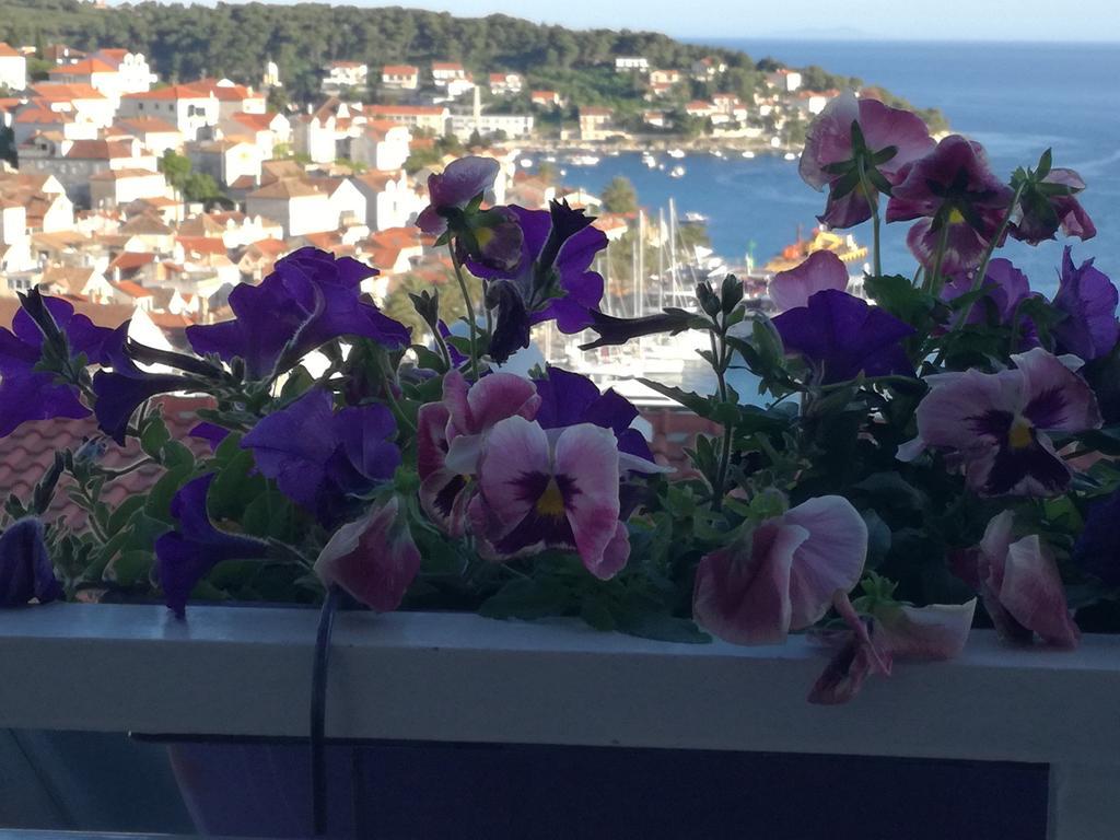 Apartments Luci Hvar Town Zewnętrze zdjęcie