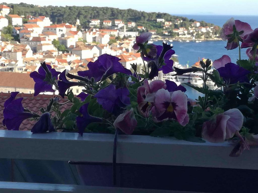 Apartments Luci Hvar Town Zewnętrze zdjęcie