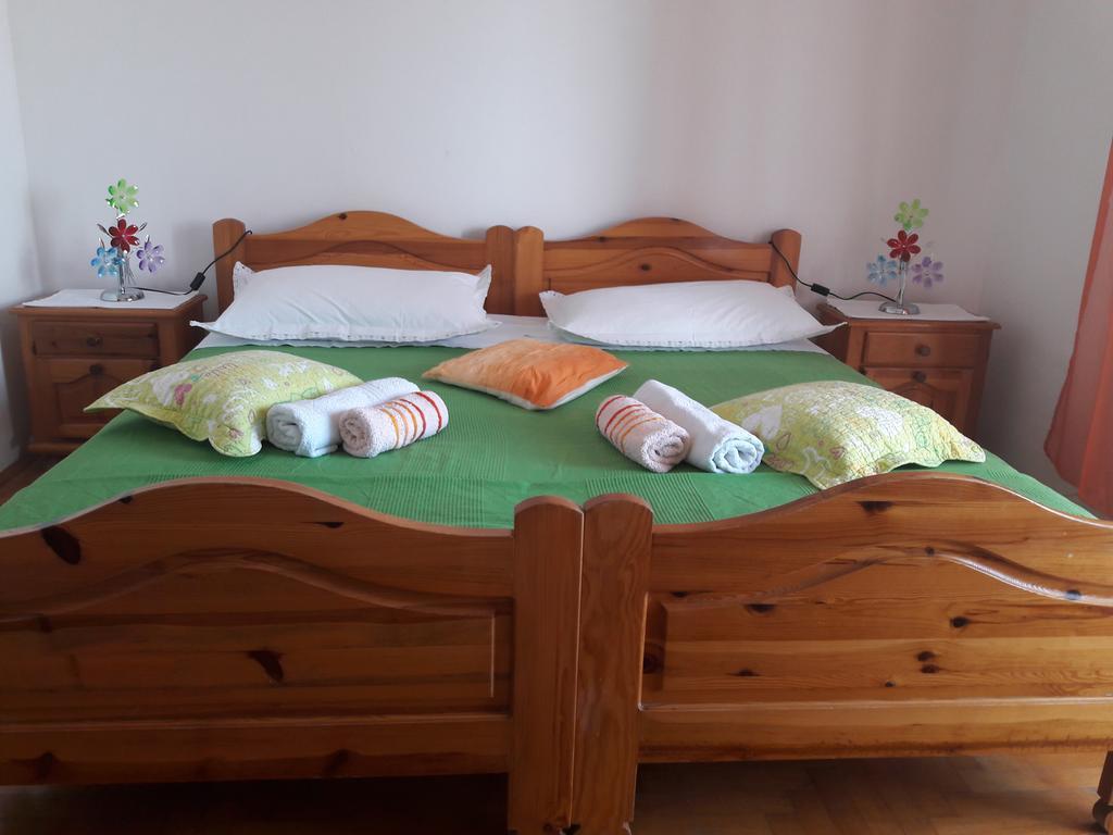 Apartments Luci Hvar Town Zewnętrze zdjęcie